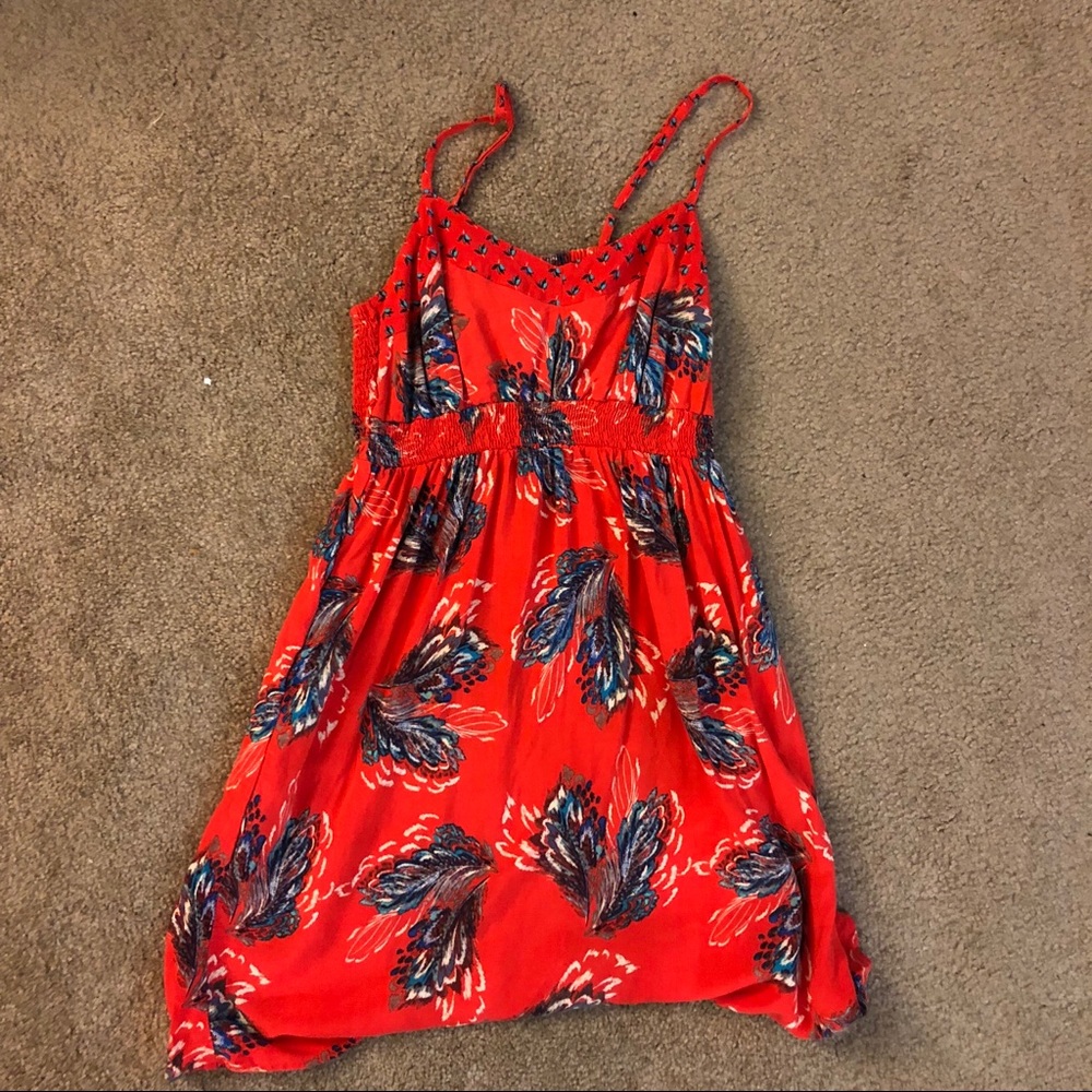 Red pattern strap dress with pockets